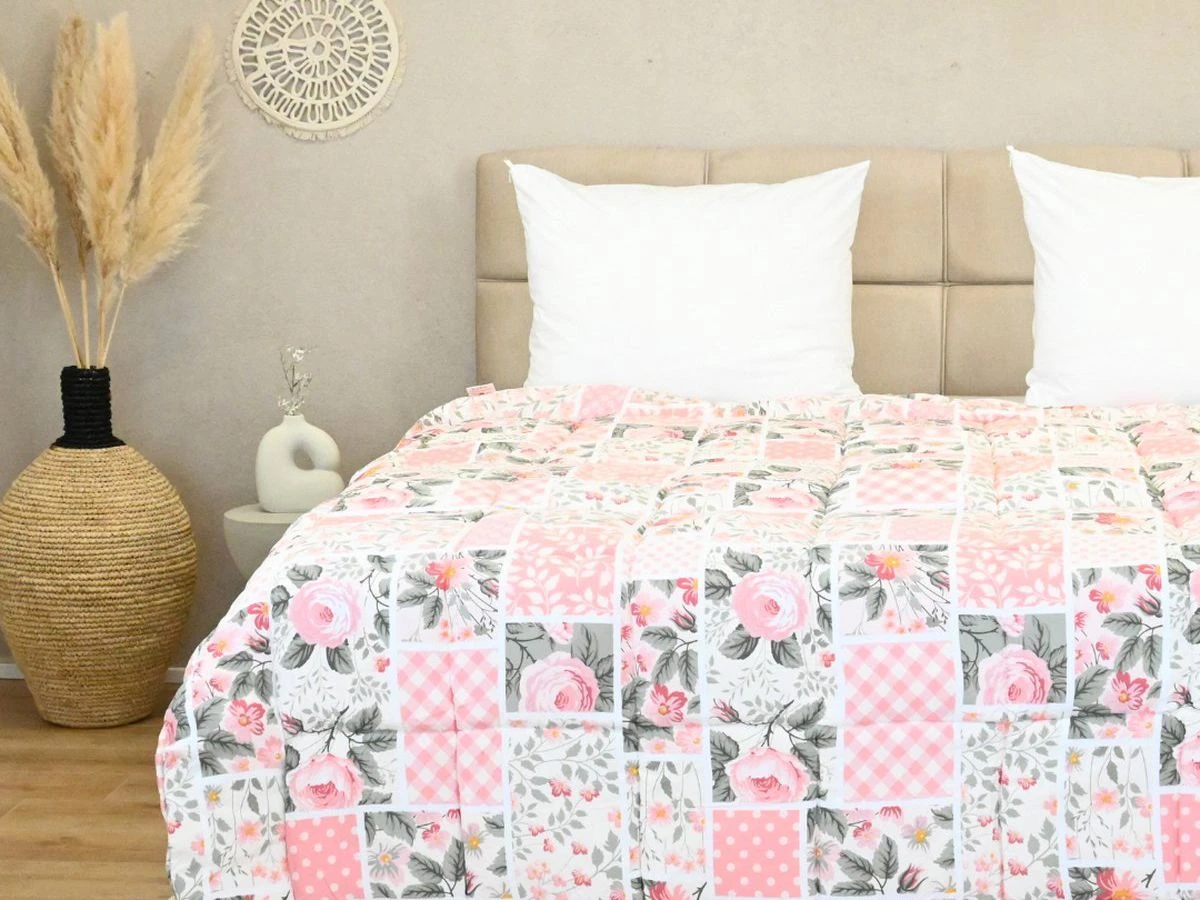 HappyBed Pinkpatch V2 All Year Dekbed - 240x220 Cm 4 HappyBed Pinkpatch V2 All Year Dekbed - 240x220 Cm - Afbeelding 2