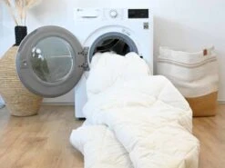 HappyBed Off White All Year Dekbed - 200x200 Cm 8 HappyBed Off White All Year Dekbed - 200x200 Cm -Bo-Camp Verkoopwinkel 6a315bbb168d3d9d