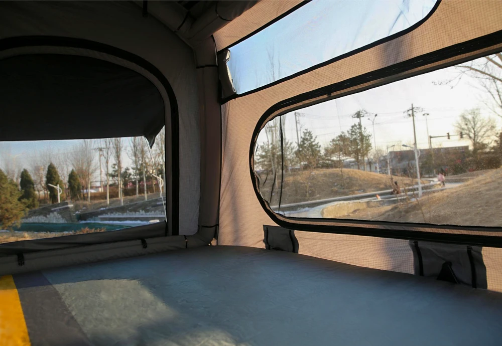 OutdoorU Sky 3-persoons Opblaasbare Daktent - Grijs 8 OutdoorU Sky 3-persoons Opblaasbare Daktent - Grijs - Afbeelding 6