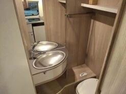 Burstner Premio Life 480 TL 2022 Caravan -Bo-Camp Verkoopwinkel burstner premio life 480 tl 2022 caravan 9 ecommerce