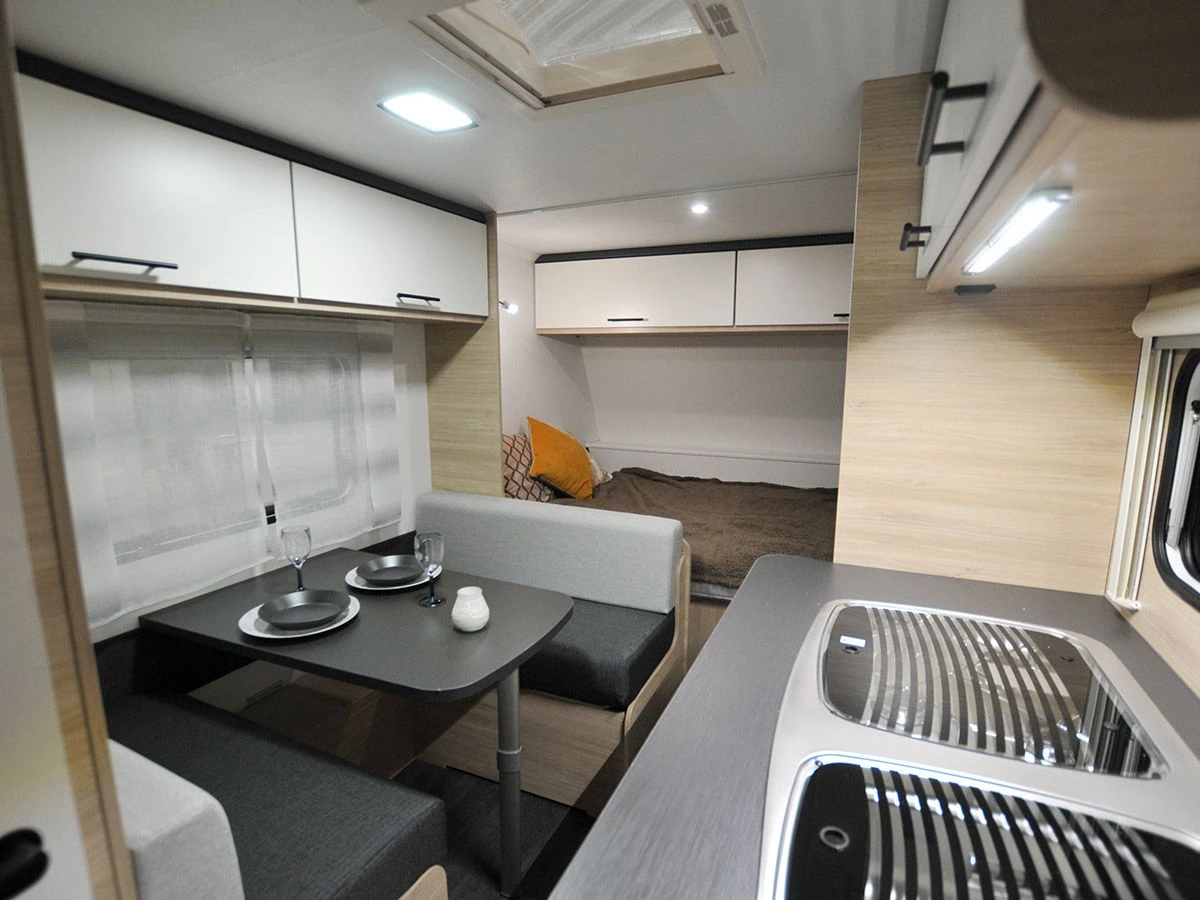 Caravelair Alba 466 Family Caravan 8 Caravelair Alba 466 Family Caravan - Afbeelding 6