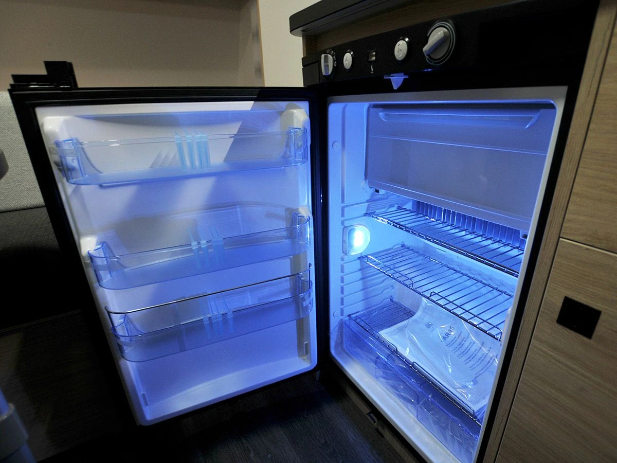 Caravelair Alba 466 Family Caravan 11 Caravelair Alba 466 Family Caravan - Afbeelding 9