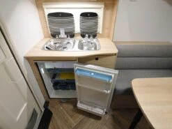 Caravelair Sport Line 410 Caravan -Bo-Camp Verkoopwinkel caravelair sport line 410 2024 5 ecommerce 1