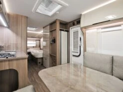 Fendt 550 SG Tendenza 2025 Caravan -Bo-Camp Verkoopwinkel fendt tendenza 550 sg 2025 5 ecommerce