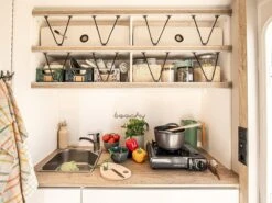 Hobby Beachy 420 2024 Caravan -Bo-Camp Verkoopwinkel hobby beachy 420 7 ecommerce