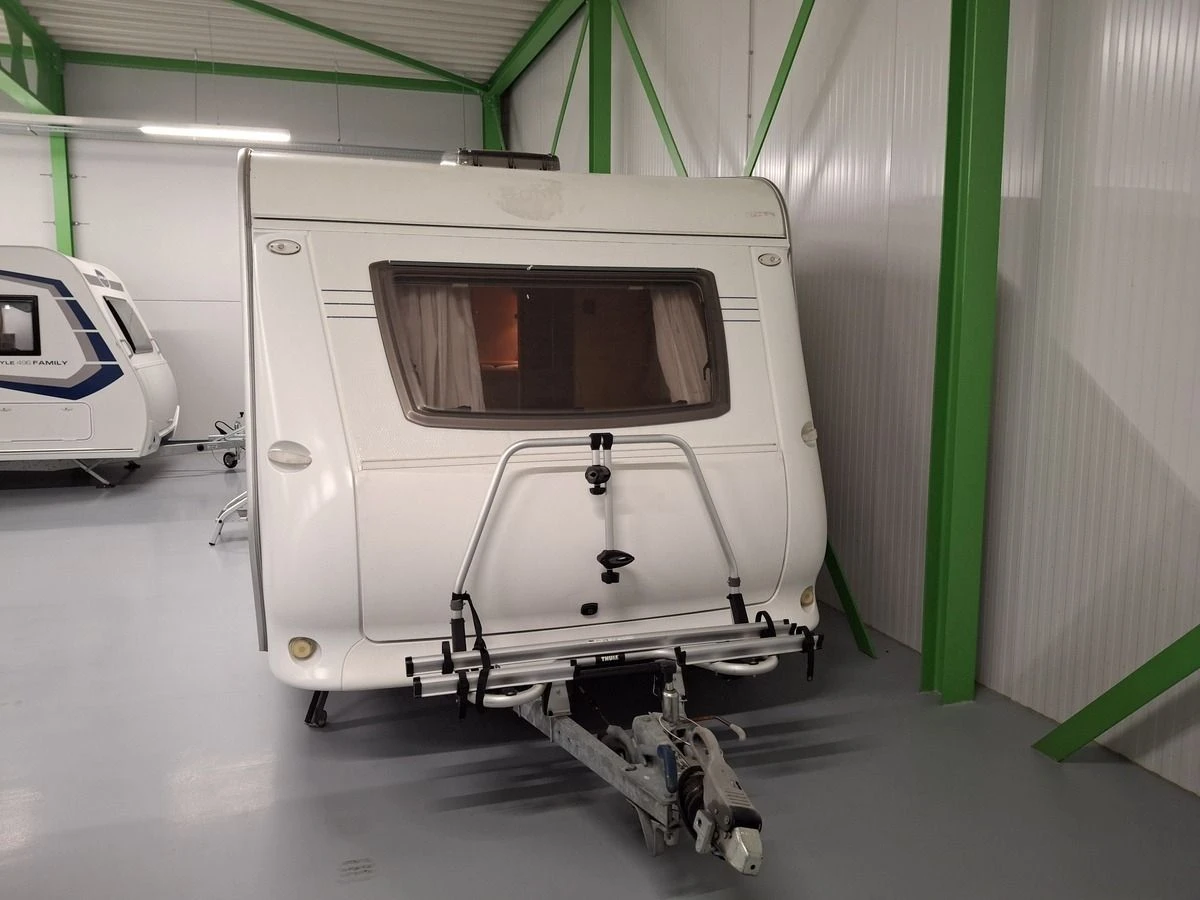 Hobby De Luxe 520 TMF 2008 Caravan 4 Hobby De Luxe 520 TMF 2008 Caravan - Afbeelding 2