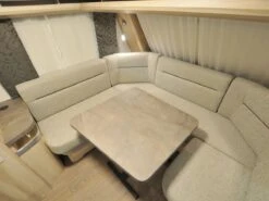 Hobby De Luxe 460 LU 2025 Caravan -Bo-Camp Verkoopwinkel hobby deluxe 460lu 2025 3 ecommerce