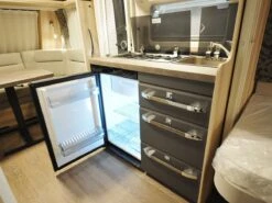 Hobby De Luxe 460 LU 2025 Caravan -Bo-Camp Verkoopwinkel hobby deluxe 460lu 2025 6 ecommerce