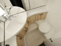 Hobby De Luxe 460 LU 2025 Caravan -Bo-Camp Verkoopwinkel hobby deluxe 460lu 2025 9 ecommerce