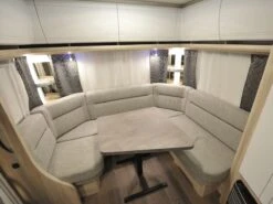 Hobby De Luxe 495 UL 2025 Caravan -Bo-Camp Verkoopwinkel hobby deluxe 495ul 2025 3 ecommerce