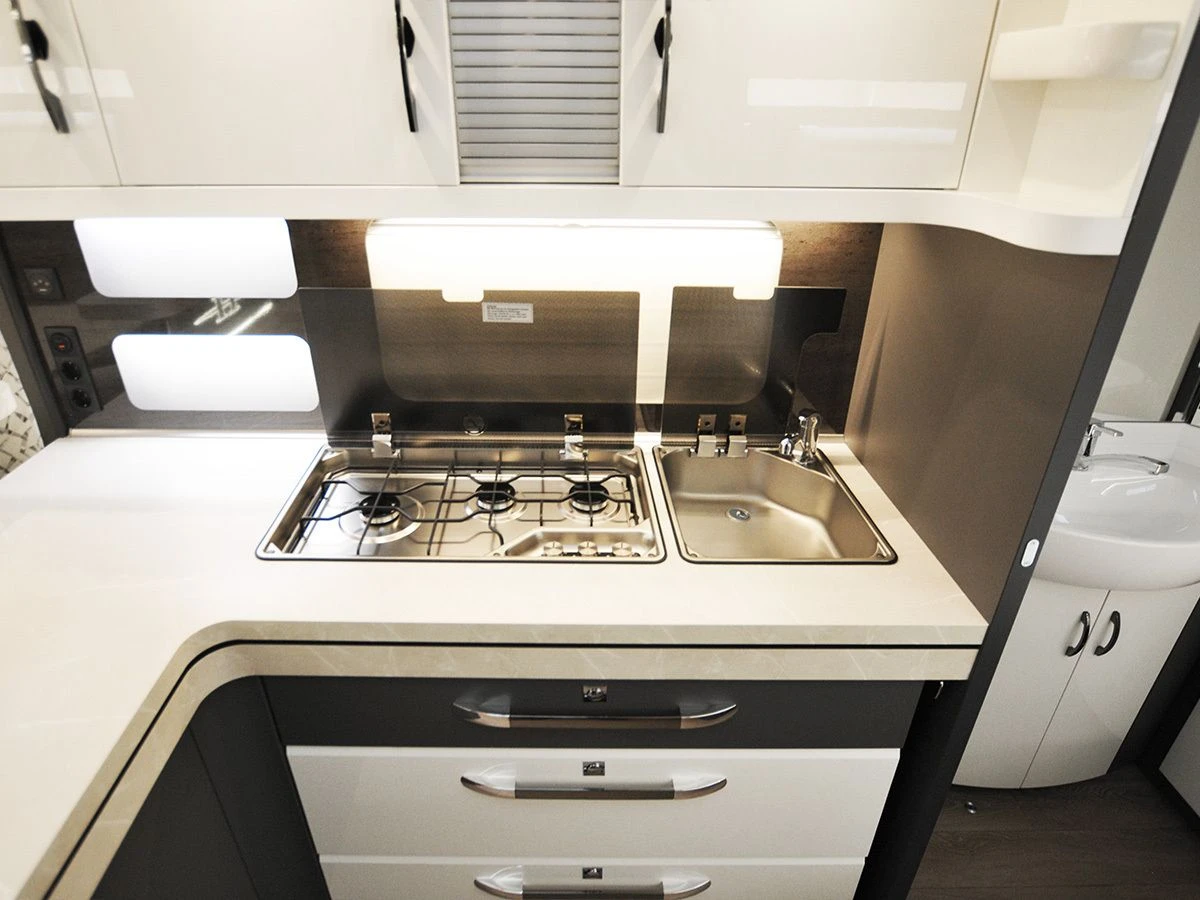 Hobby Excellent 560 Cfe 2024 Caravan 6 Hobby Excellent 560 Cfe 2024 Caravan - Afbeelding 4