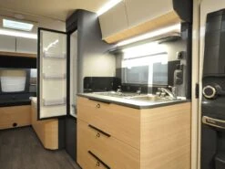 Hobby Maxia 585 UL Caravan -Bo-Camp Verkoopwinkel hobby maxxia 585 ul 6 ecommerce