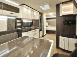 Hobby Prestige 650 UFf 2025 Caravan -Bo-Camp Verkoopwinkel hobby prestige 650uff 2025 3 ecommerce