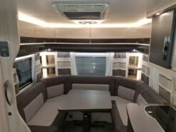 Hobby De Luxe Edition 460 UFE 2019 Caravan 13 Hobby De Luxe Edition 460 UFE 2019 Caravan -Bo-Camp Verkoopwinkel hobbydeluxeedition460ufe20194 ecommerce