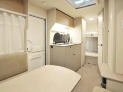 LMC Sassino 390 K 2025 Caravan -Bo-Camp Verkoopwinkel lmc sassino 390k 2025 3 ecommerce