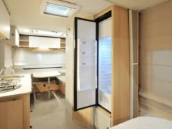 LMC Style 450 D Special Edition 2025 Caravan 16 LMC Style 450 D Special Edition 2025 Caravan -Bo-Camp Verkoopwinkel lmc style 450d sp edition 2025 6 ecommerce