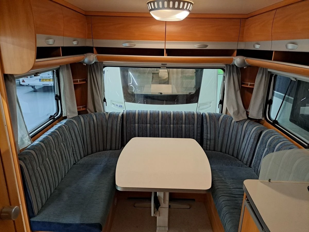 Wilk S4 HFD 450 2010 Caravan 7 Wilk S4 HFD 450 2010 Caravan - Afbeelding 5